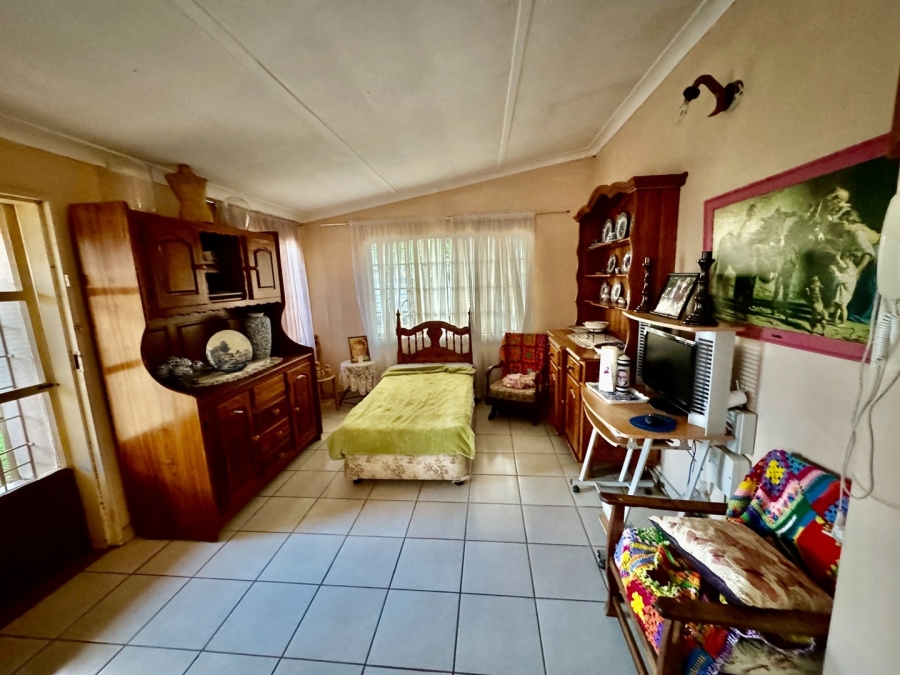 5 Bedroom Property for Sale in Vyfhoek A H North West